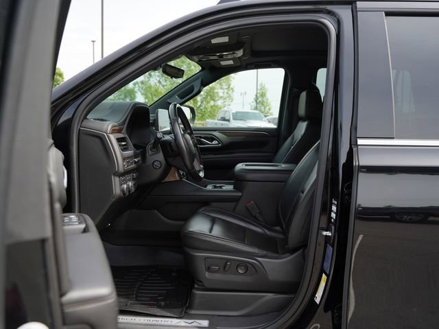 Used 2021 Chevrolet Tahoe High Country w/ Premium Package AWD/4WD image 14