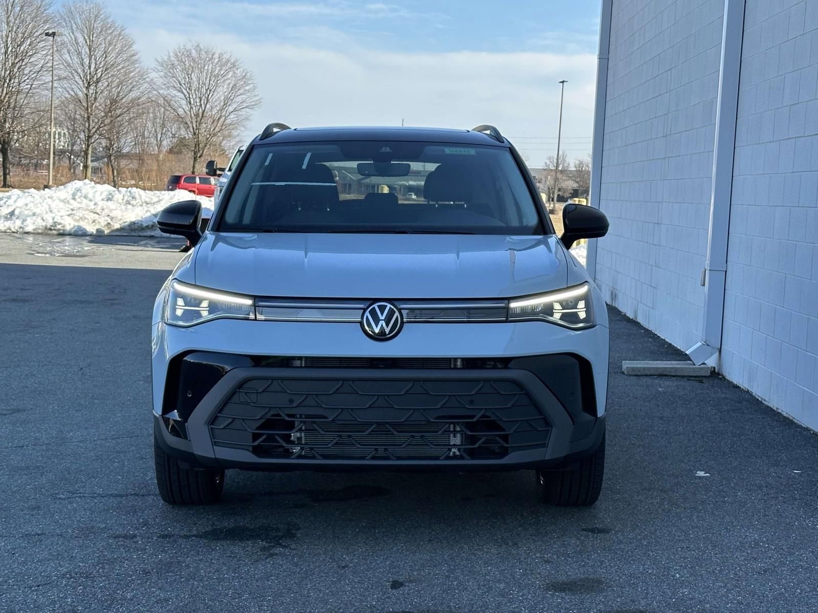 New 2026 Volkswagen Taos SE image 9