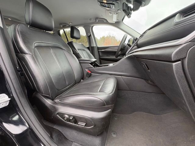 Used 2023 Jeep Grand Cherokee Limited w/ Luxury Tech Group II image 39