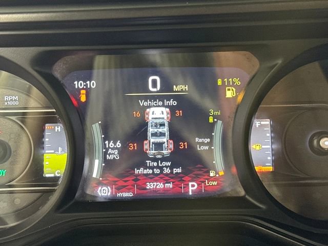 Used 2024 Jeep Wrangler Unlimited Sahara w/ Technology Group image 18