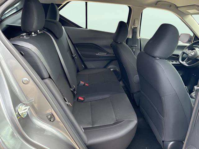 Used 2025 Nissan Kicks Play S image 9