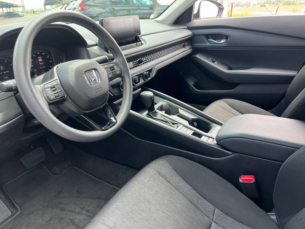 Certified 2025 Honda Accord LX image 18