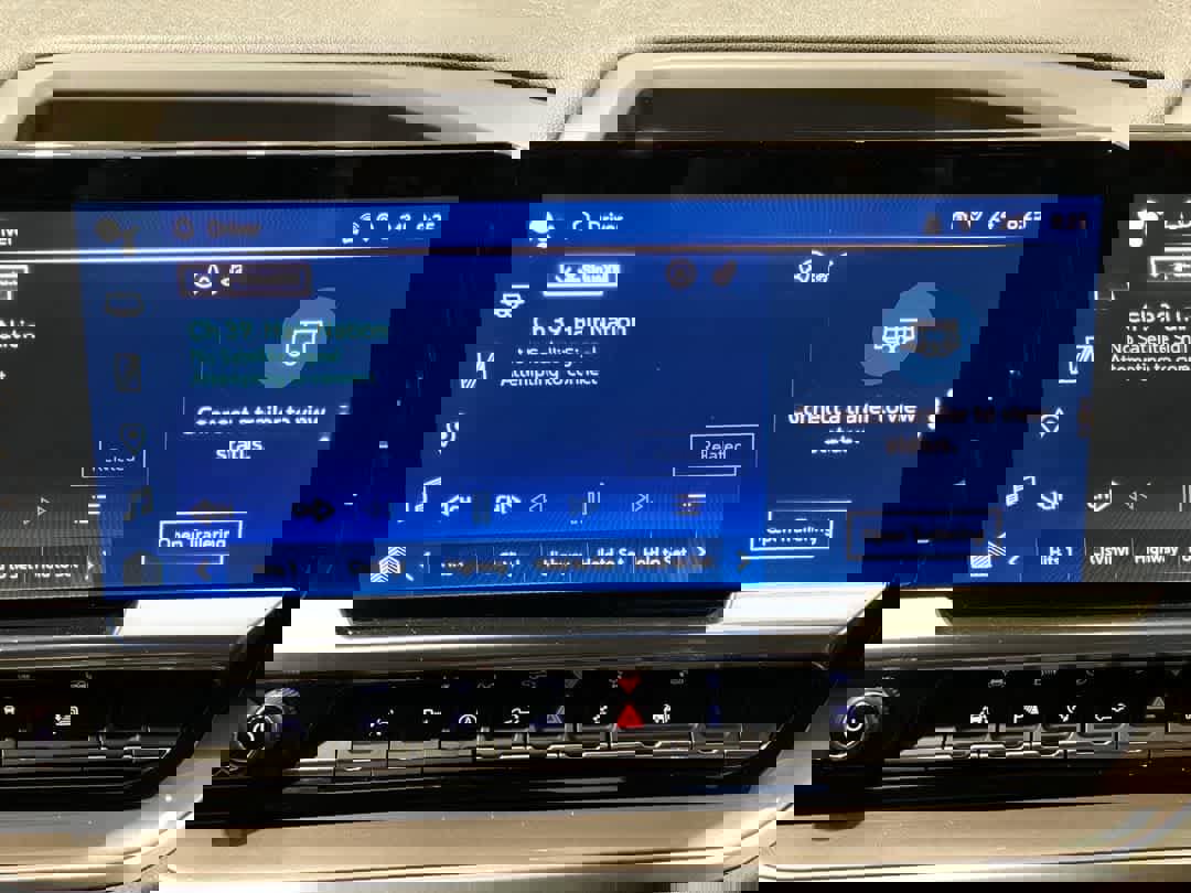 Used 2022 Chevrolet Silverado 1500 High Country w/ Technology Package image 19