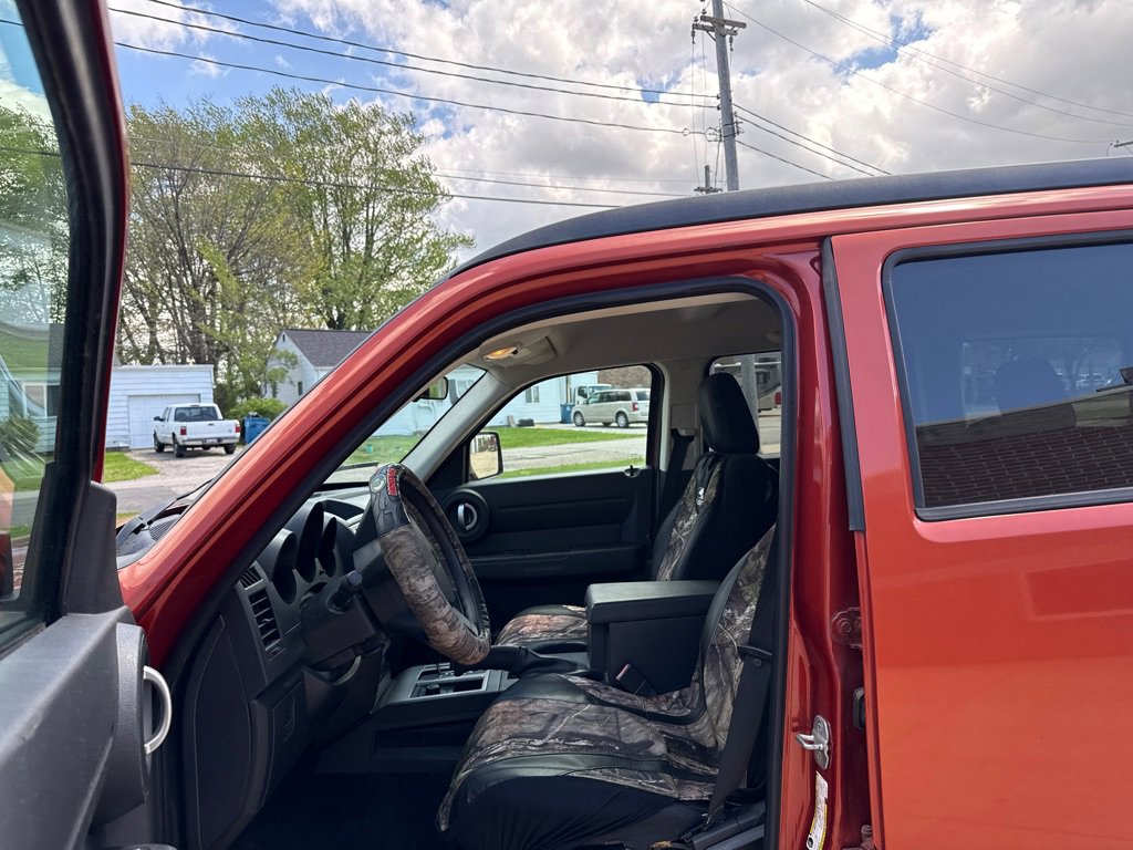 Used 2007 Dodge Nitro SXT AWD/4WD image 10