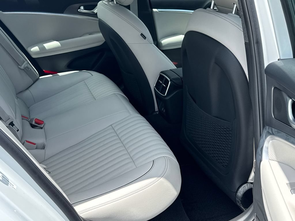 New 2026 Genesis G70 3.3T Sport Prestige RWD image 17
