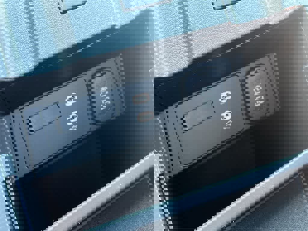 Certified 2025 MAZDA CX-5 Carbon Edition image 29