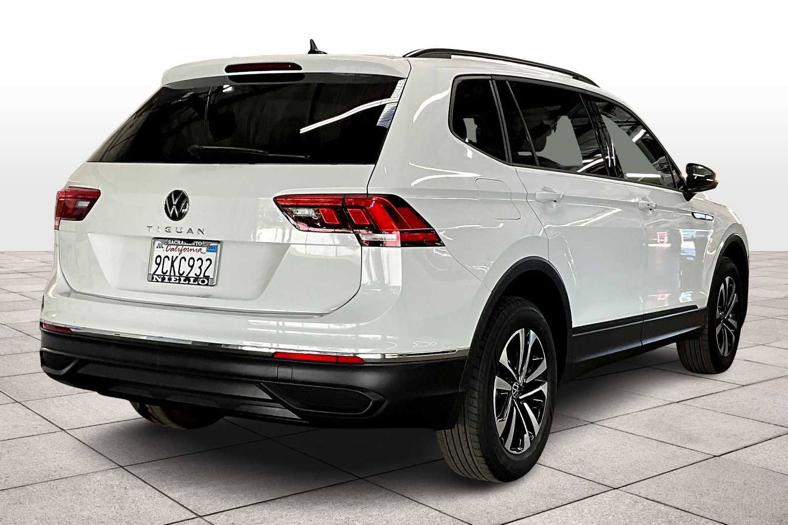 Used 2022 Volkswagen Tiguan S image 15