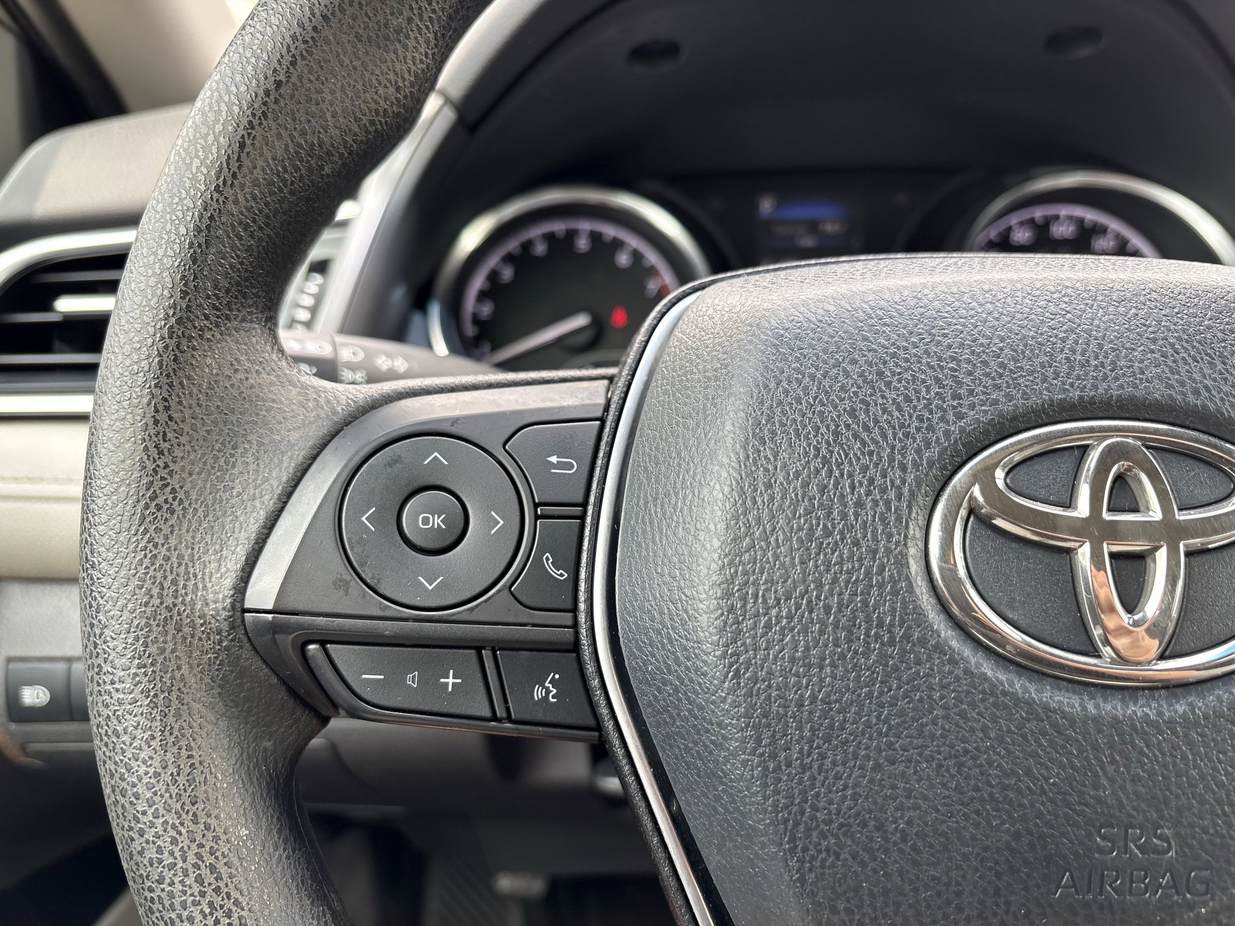 Used 2018 Toyota Camry LE FWD image 15