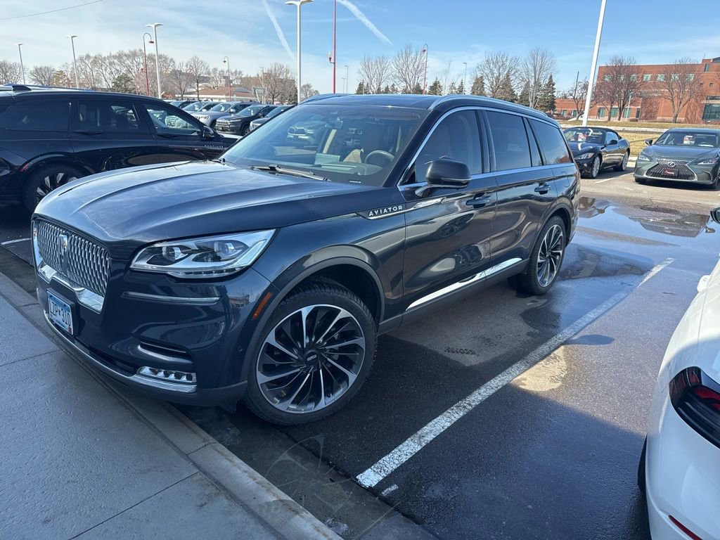 Certified 2021 Lincoln Aviator Reserve w/ Equipment Group 202A image 4