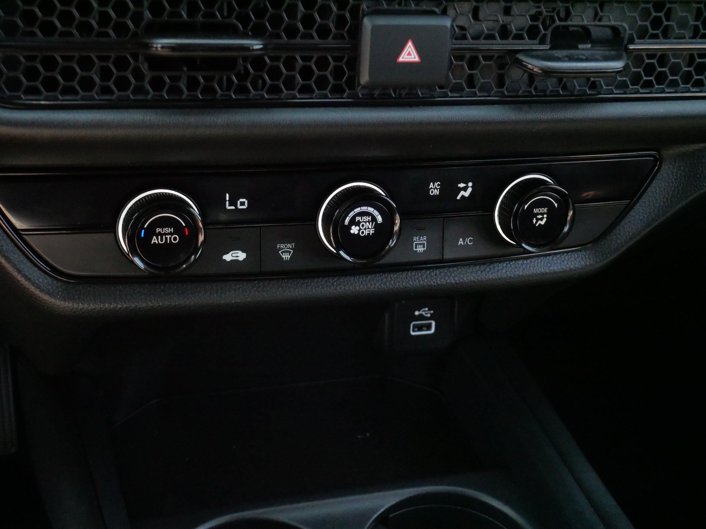 Used 2024 Honda HR-V LX image 23