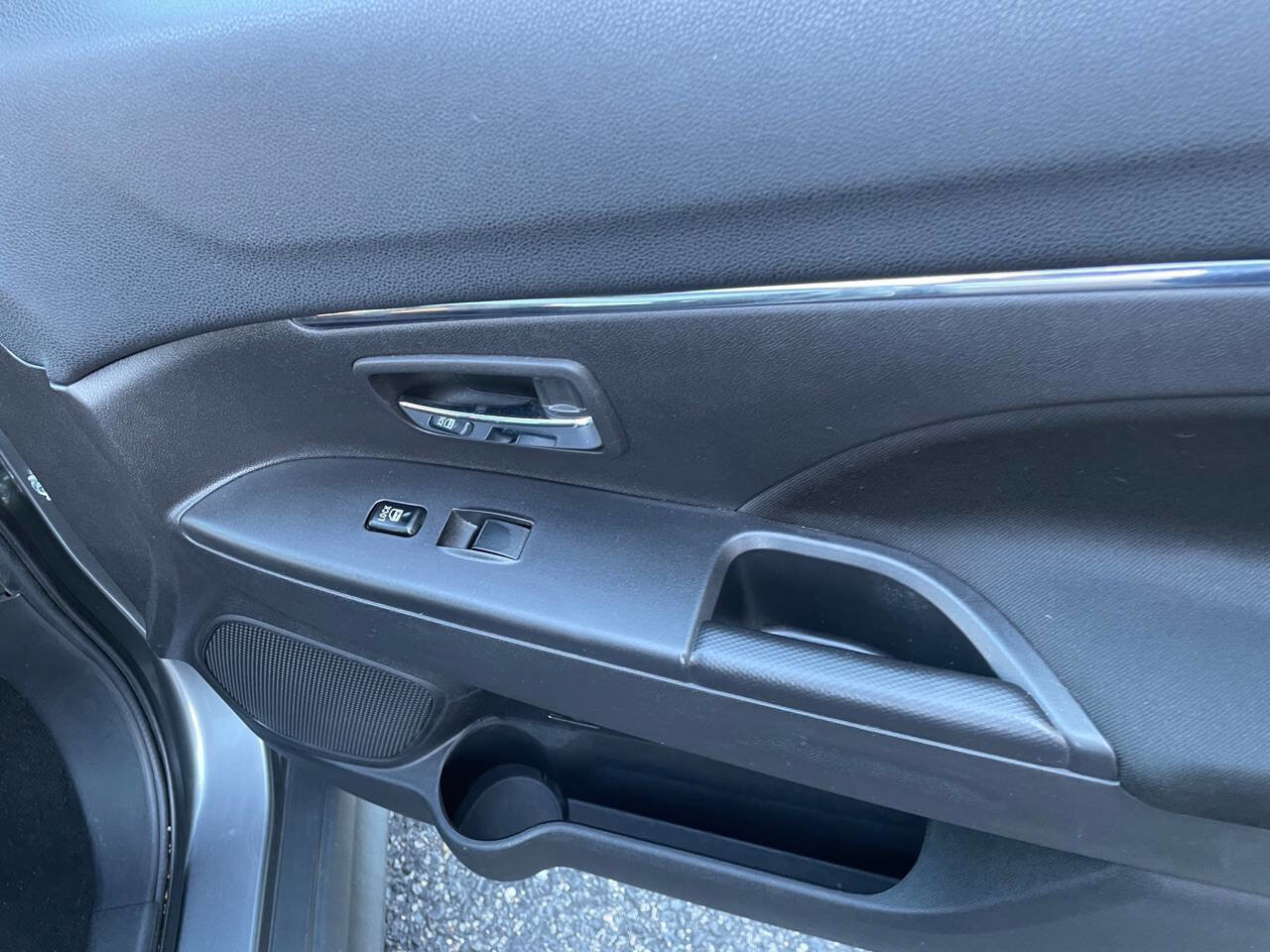 Used 2013 Mitsubishi Outlander Sport SE image 32