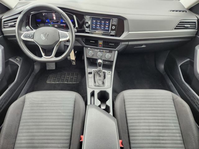 Used 2024 Volkswagen Jetta SE image 24