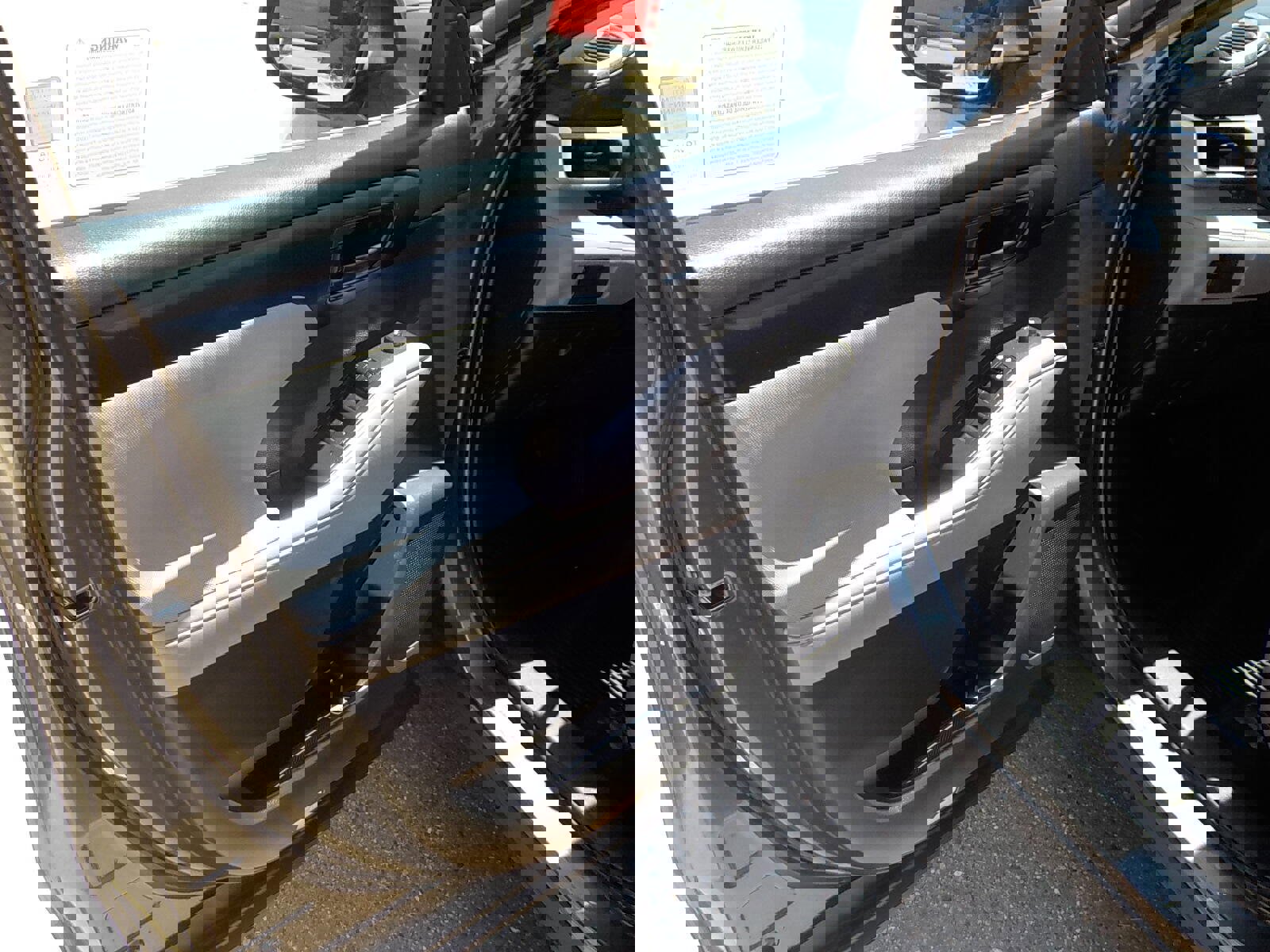 Used 2020 Toyota Highlander L image 21