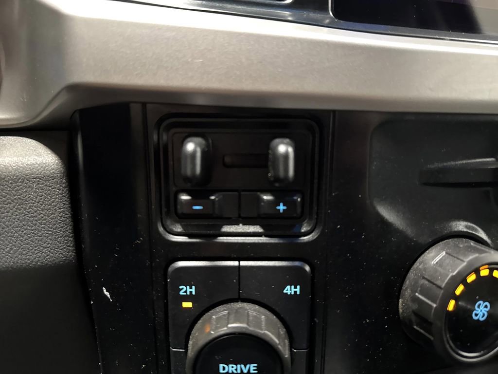 Used 2023 Ford F250 XLT w/ XLT Premium Package image 28