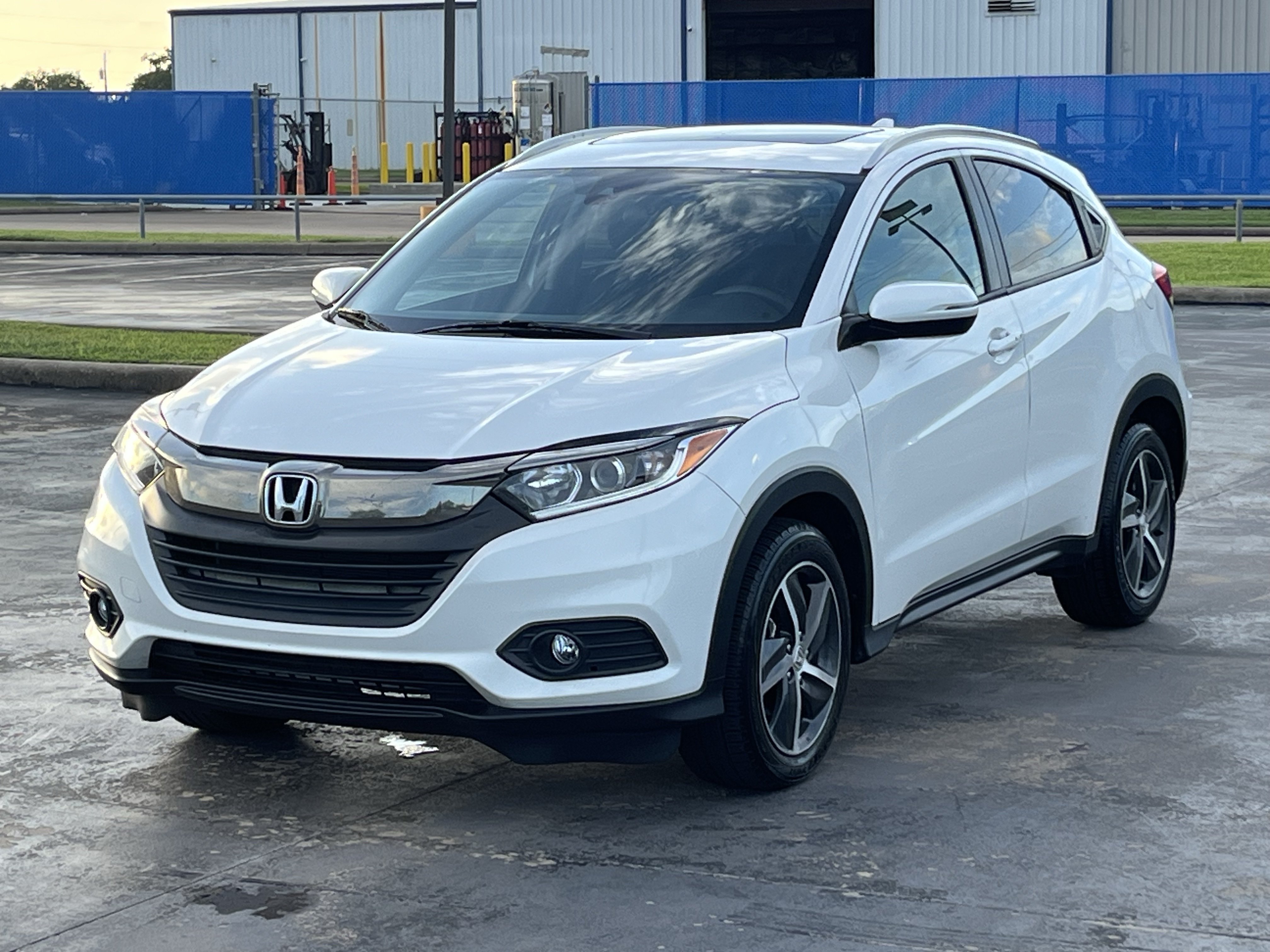 Used 2022 Honda HR-V EX image 5