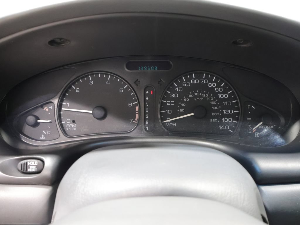 Used 2003 Oldsmobile Alero GL FWD image 34