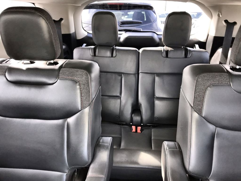 Used 2025 Ford Explorer Active w/ Active Comfort Package image 24