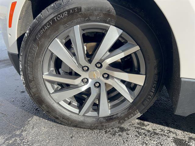 Used 2024 Chevrolet Equinox Premier image 11