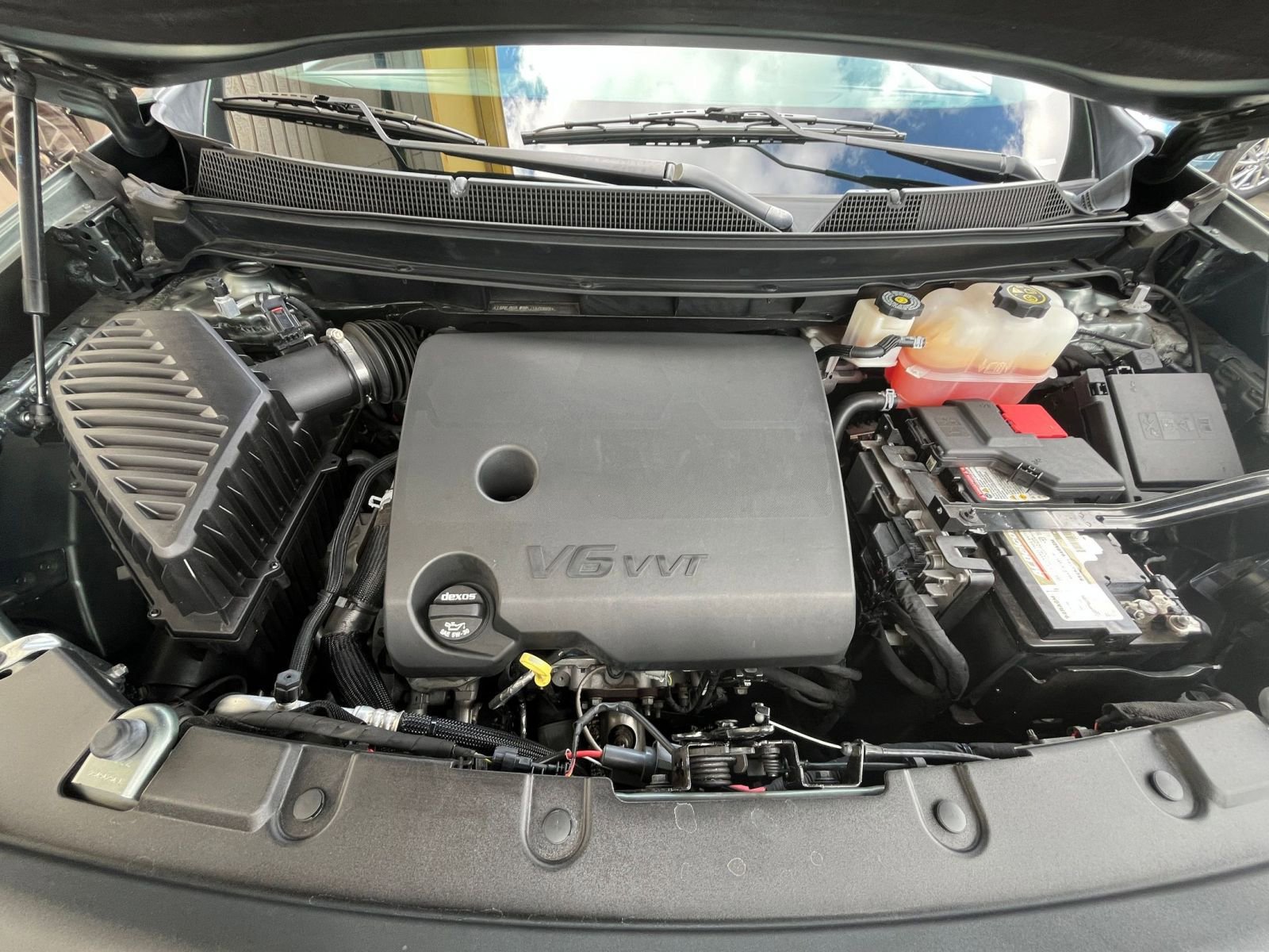 Used 2023 Chevrolet Traverse LT image 31