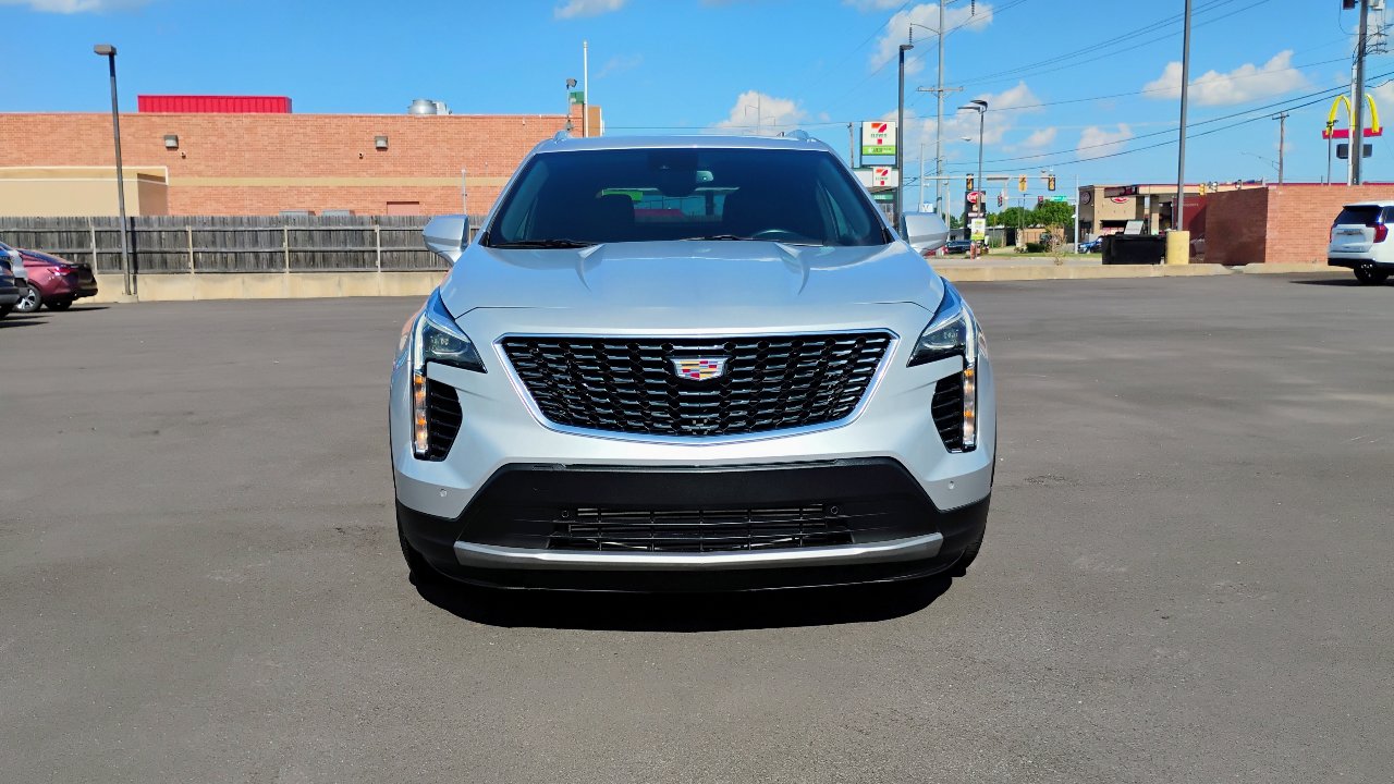 Used 2020 Cadillac XT4 Premium Luxury image 2