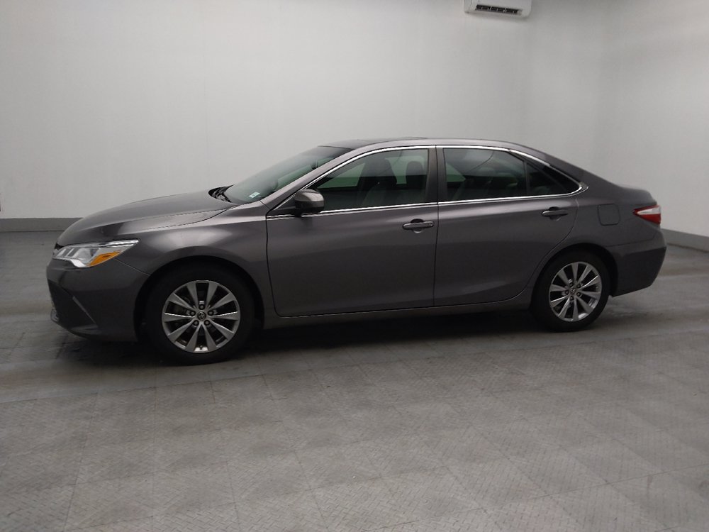 Used 2015 Toyota Camry XLE FWD image 2