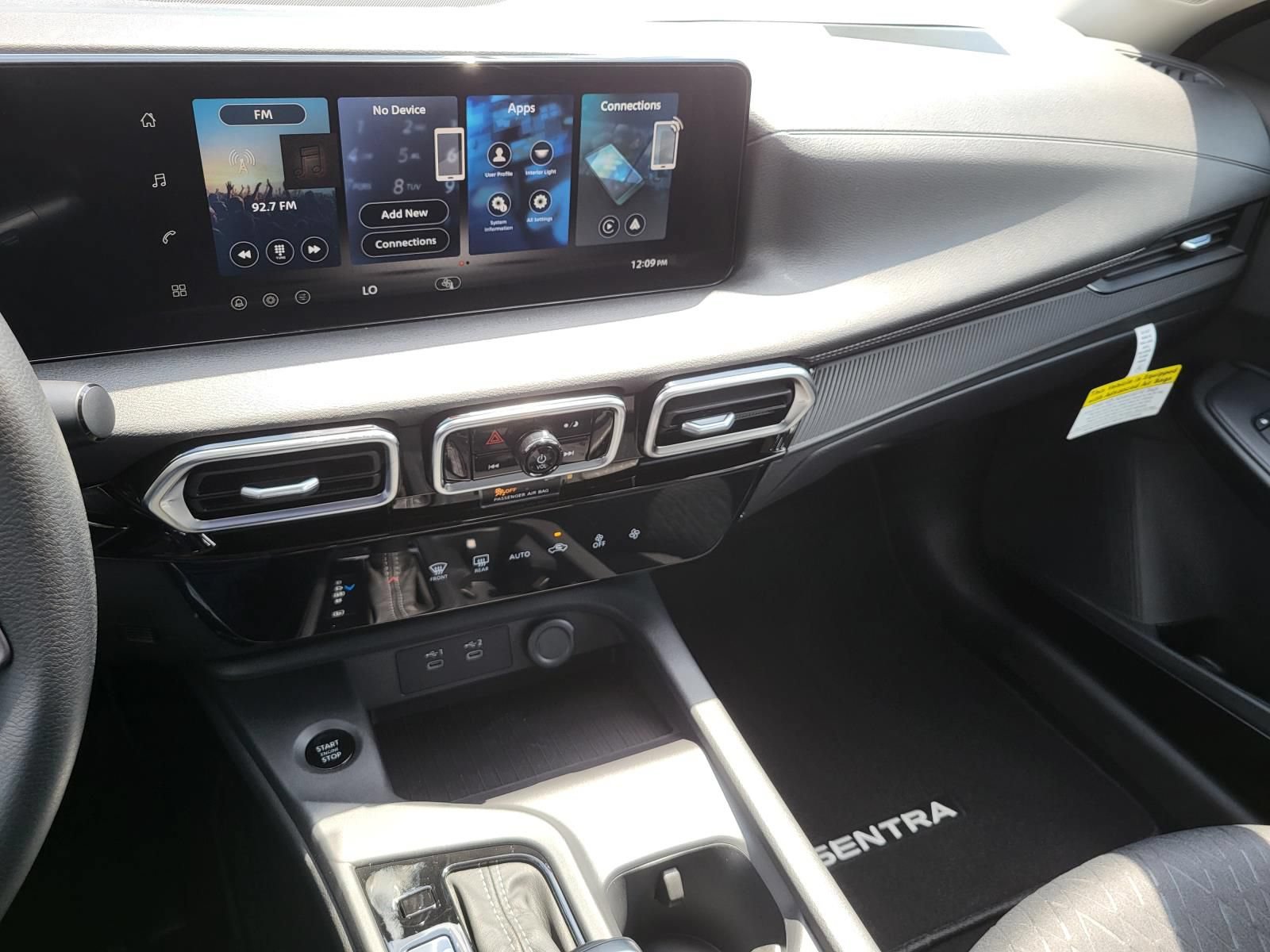 New 2027 Nissan Sentra SV w/ Floor Mat Package FWD image 19