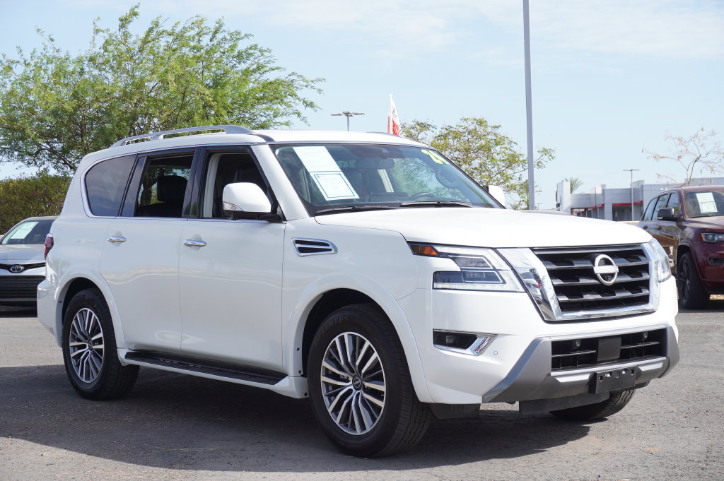 Certified 2024 Nissan Armada SL w/ Captain's Chairs Package RWD image 4
