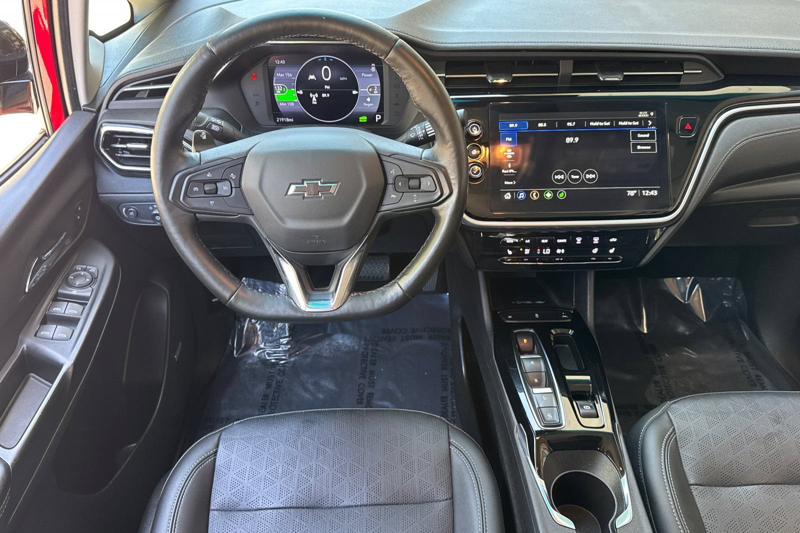 Used 2023 Chevrolet Bolt LT w/ Infotainment Package FWD image 17