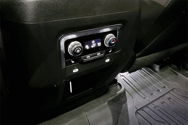 Used 2023 GMC Yukon XL AT4 image 26