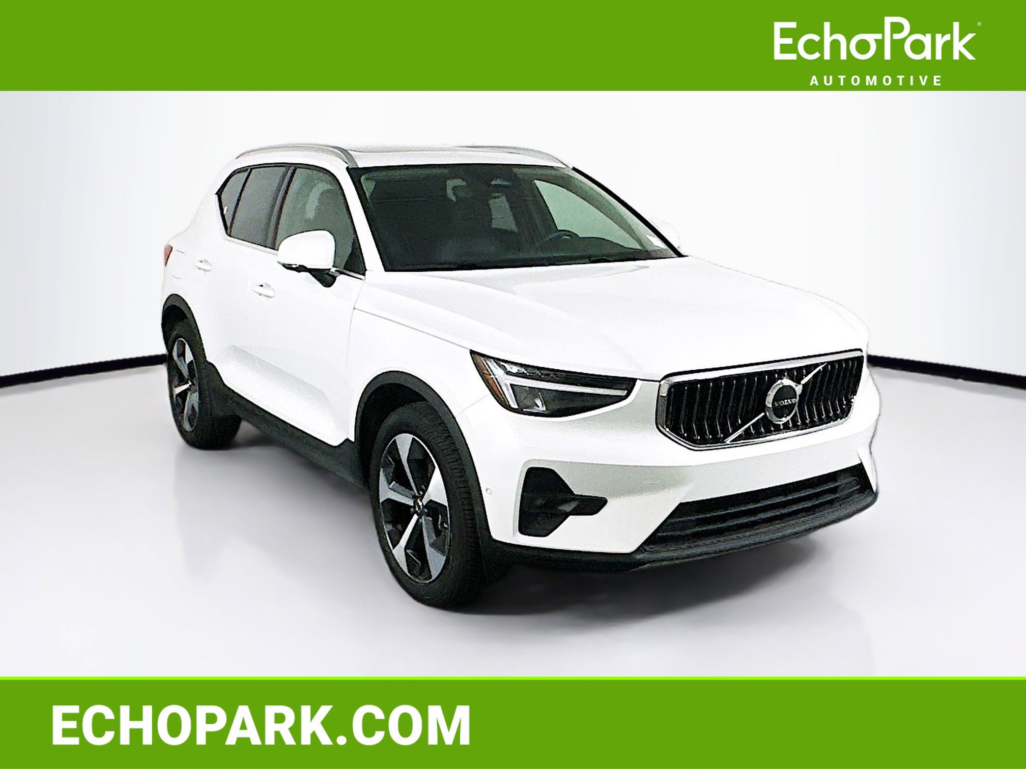 Used 2025 Volvo XC40 B5 Plus