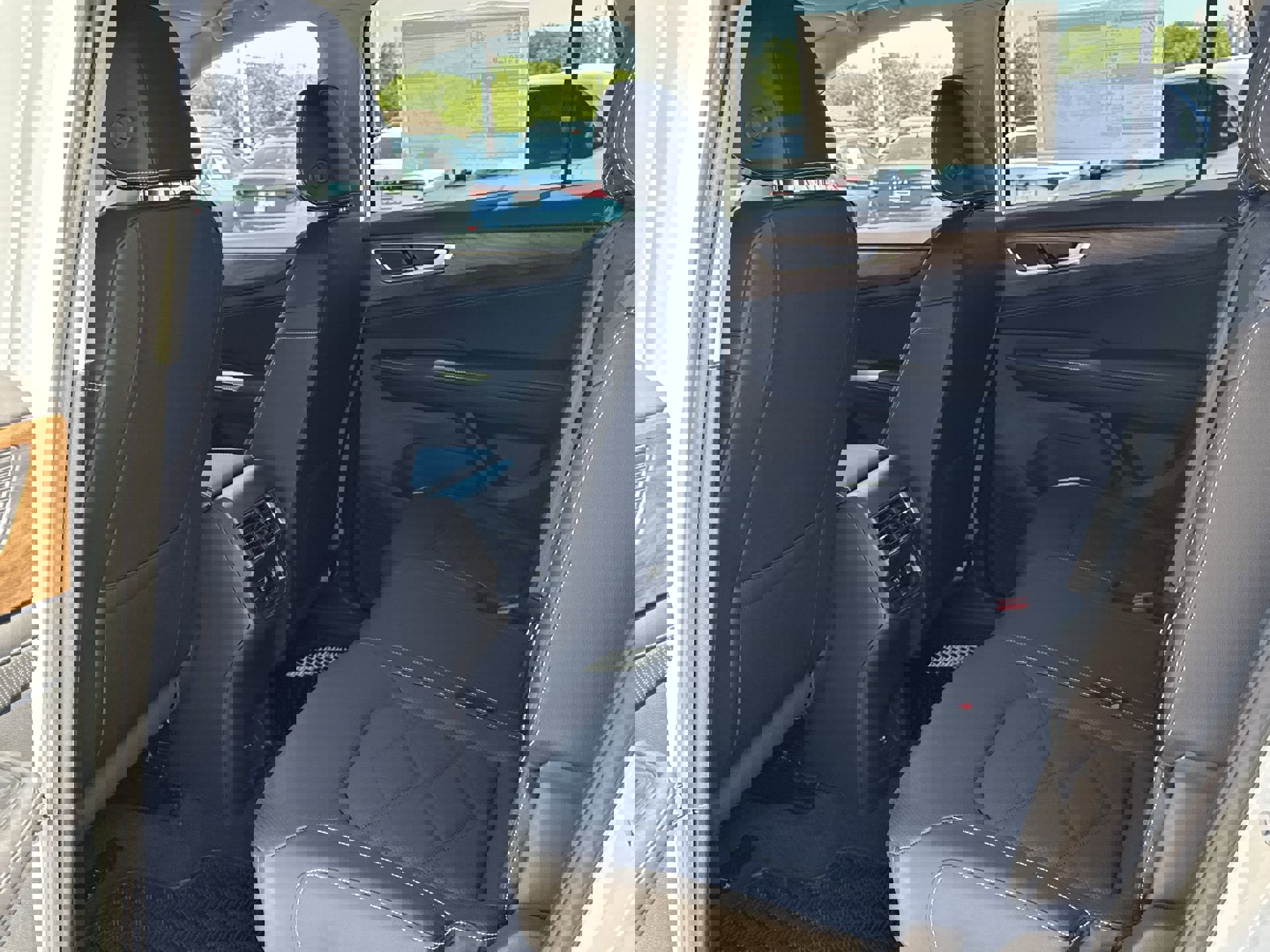 New 2026 Volkswagen Atlas SE image 22