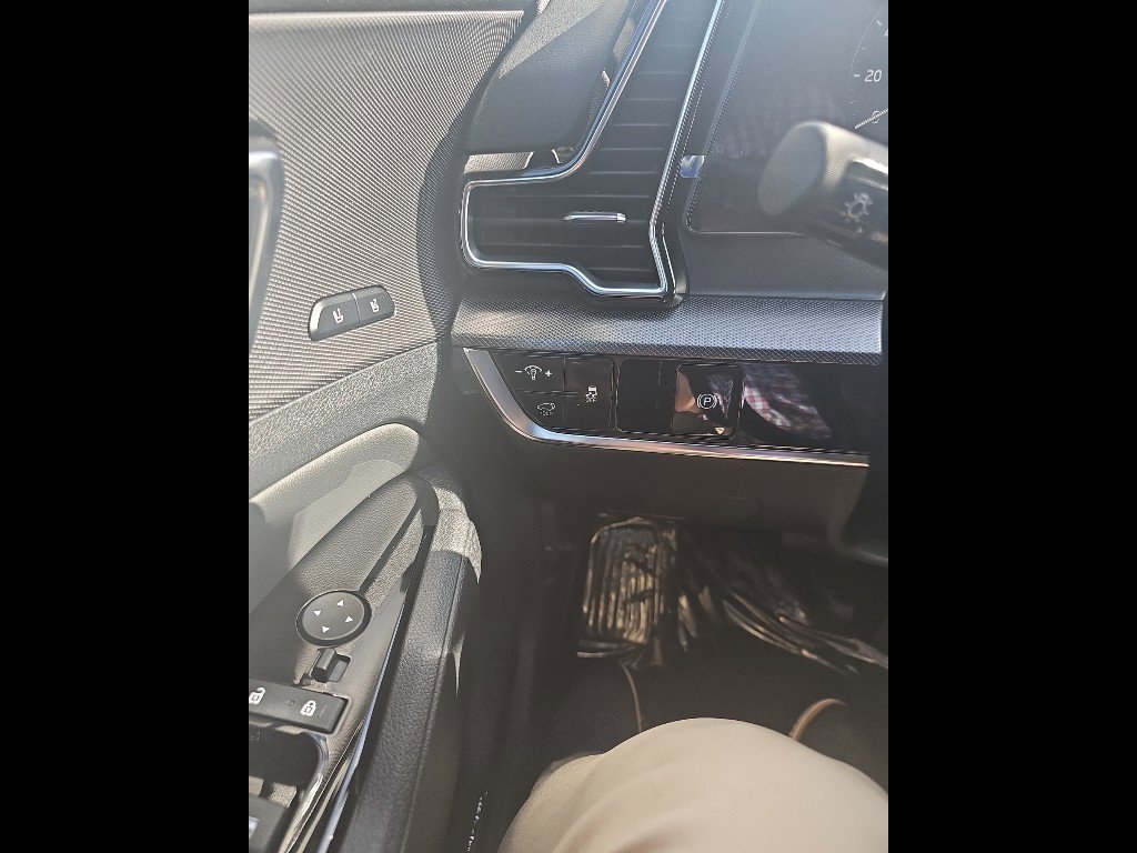 New 2025 Kia Sportage SX image 11