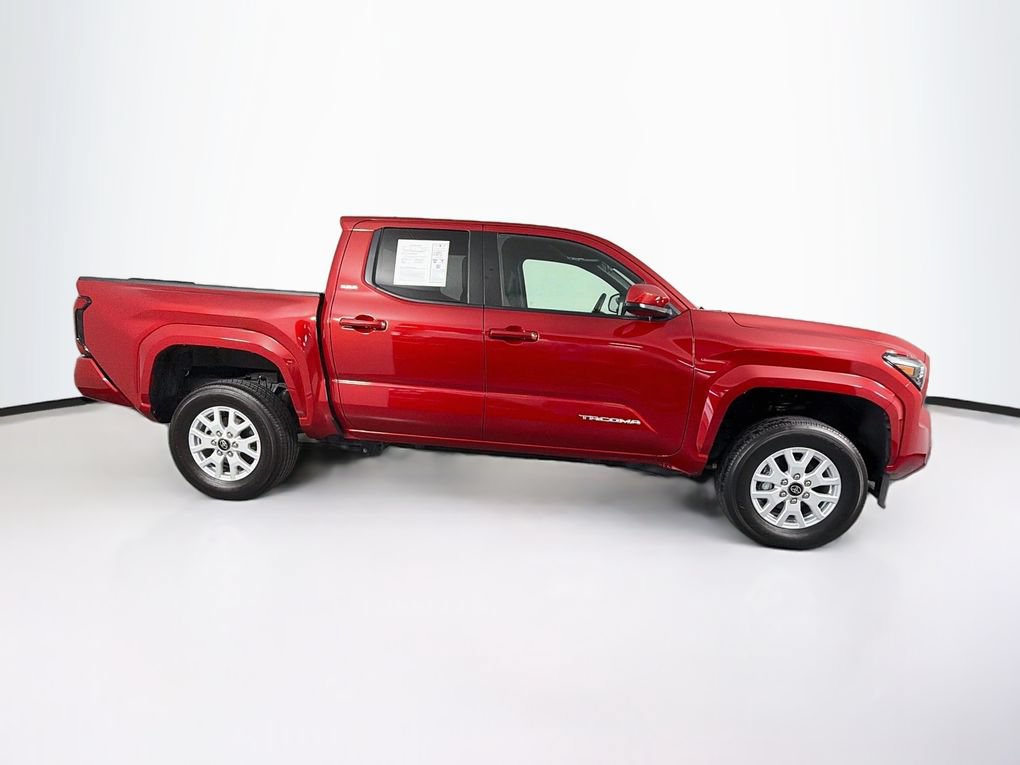Used 2025 Toyota Tacoma SR5 AWD/4WD image 11