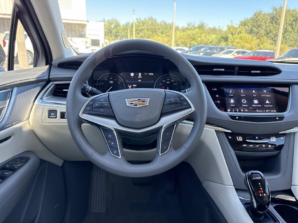 New 2026 Cadillac XT5 Premium Luxury FWD image 17