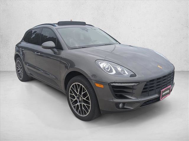 Used 2018 Porsche Macan AWD/4WD image 3