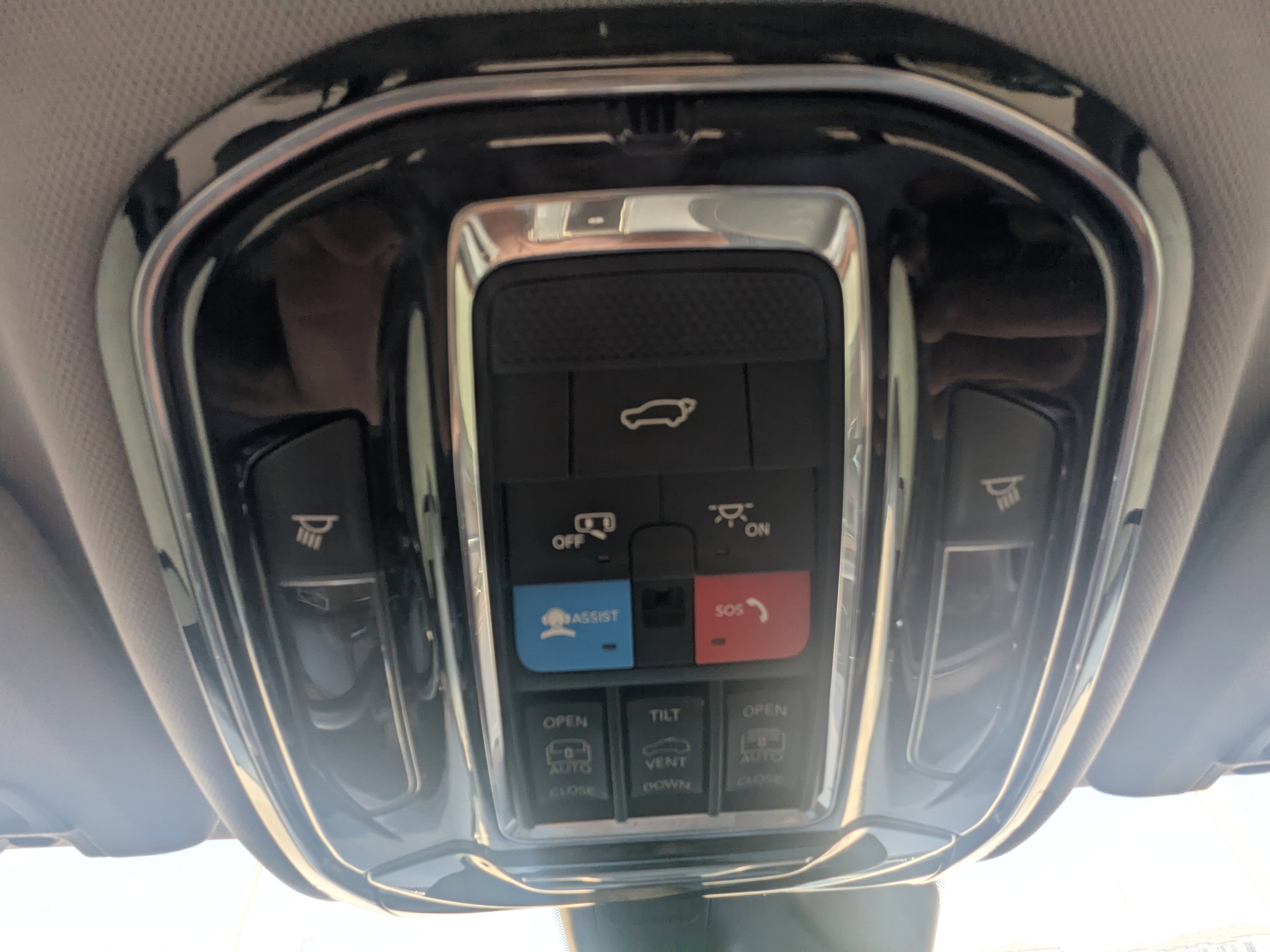 Used 2023 Jeep Grand Cherokee L Summit w/ Luxury Tech Group V AWD/4WD image 34