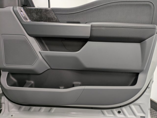 Used 2024 Ford F150 Lightning XLT image 27