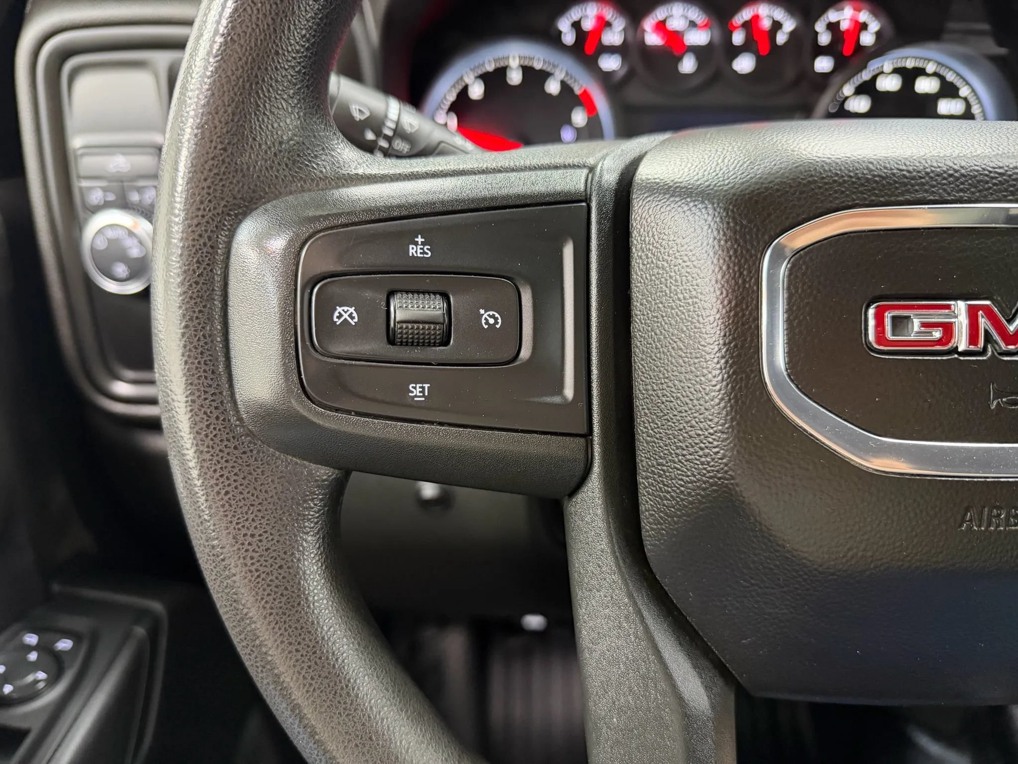 Used 2022 GMC Sierra 3500 Pro w/ Convenience Package RWD image 26