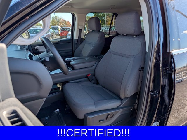 Certified 2025 Ford Expedition Active AWD/4WD image 13