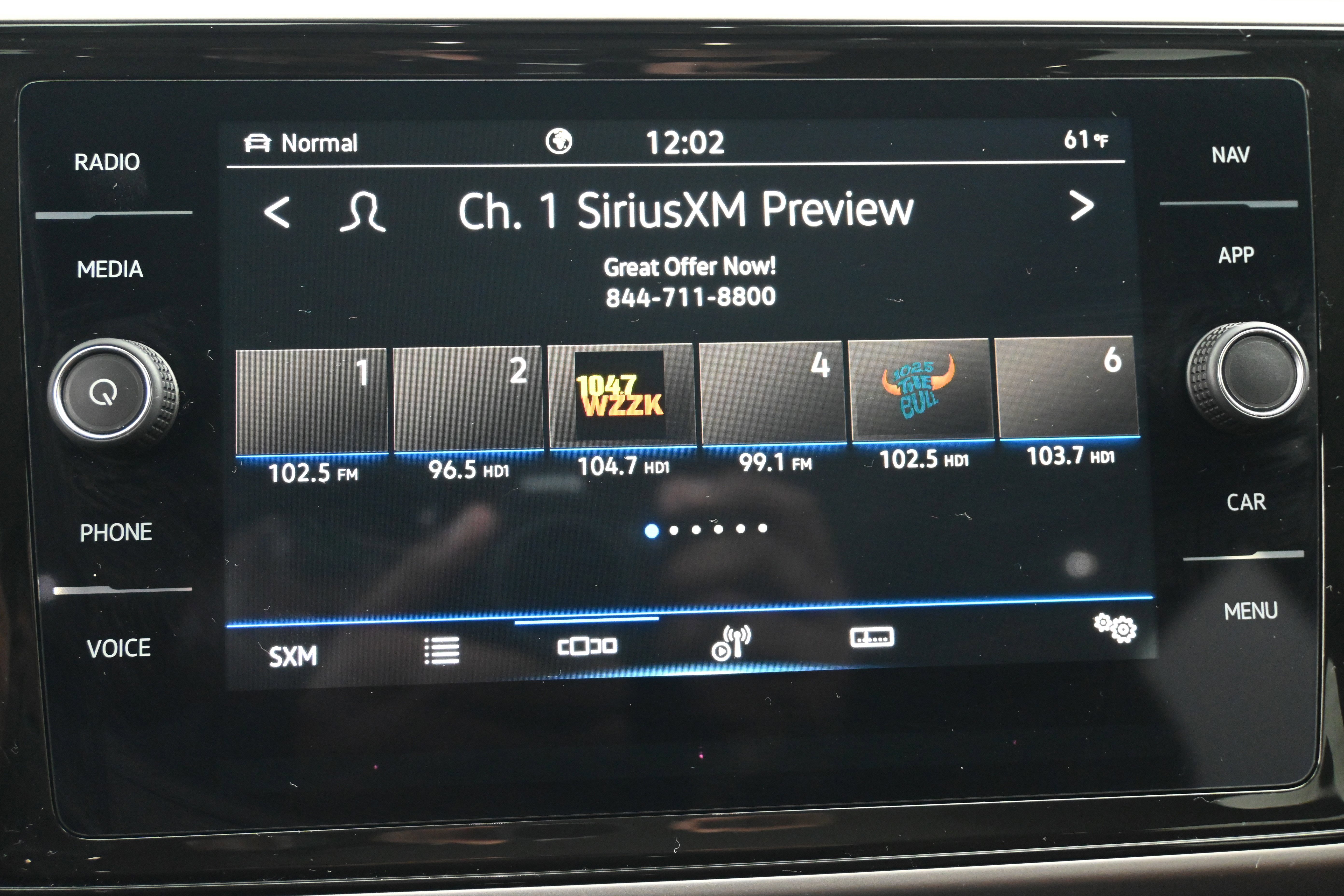 Used 2023 Volkswagen Atlas SEL R-Line image 23