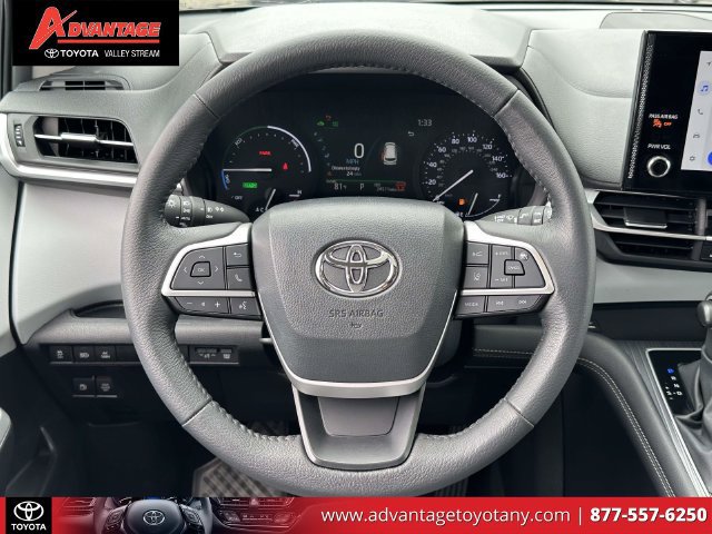 Certified 2025 Toyota Sienna XLE w/ XLE Plus Package AWD/4WD image 20