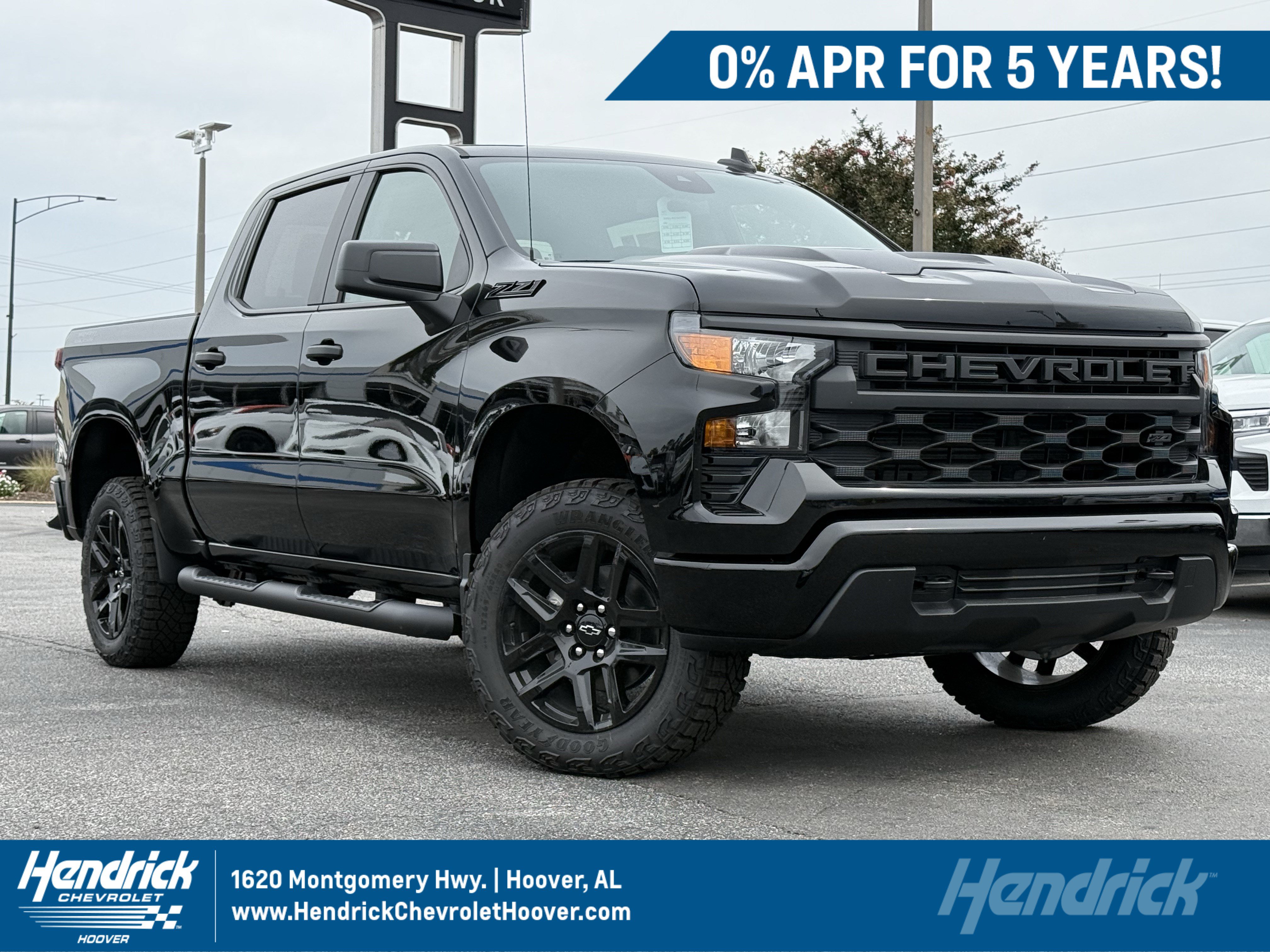 New 2026 Chevrolet Silverado 1500 Custom Trail Boss w/ Dark Appearance Package