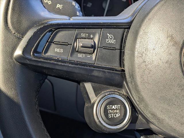 Used 2020 Alfa Romeo Giulia w/ Nero Edizione image 13