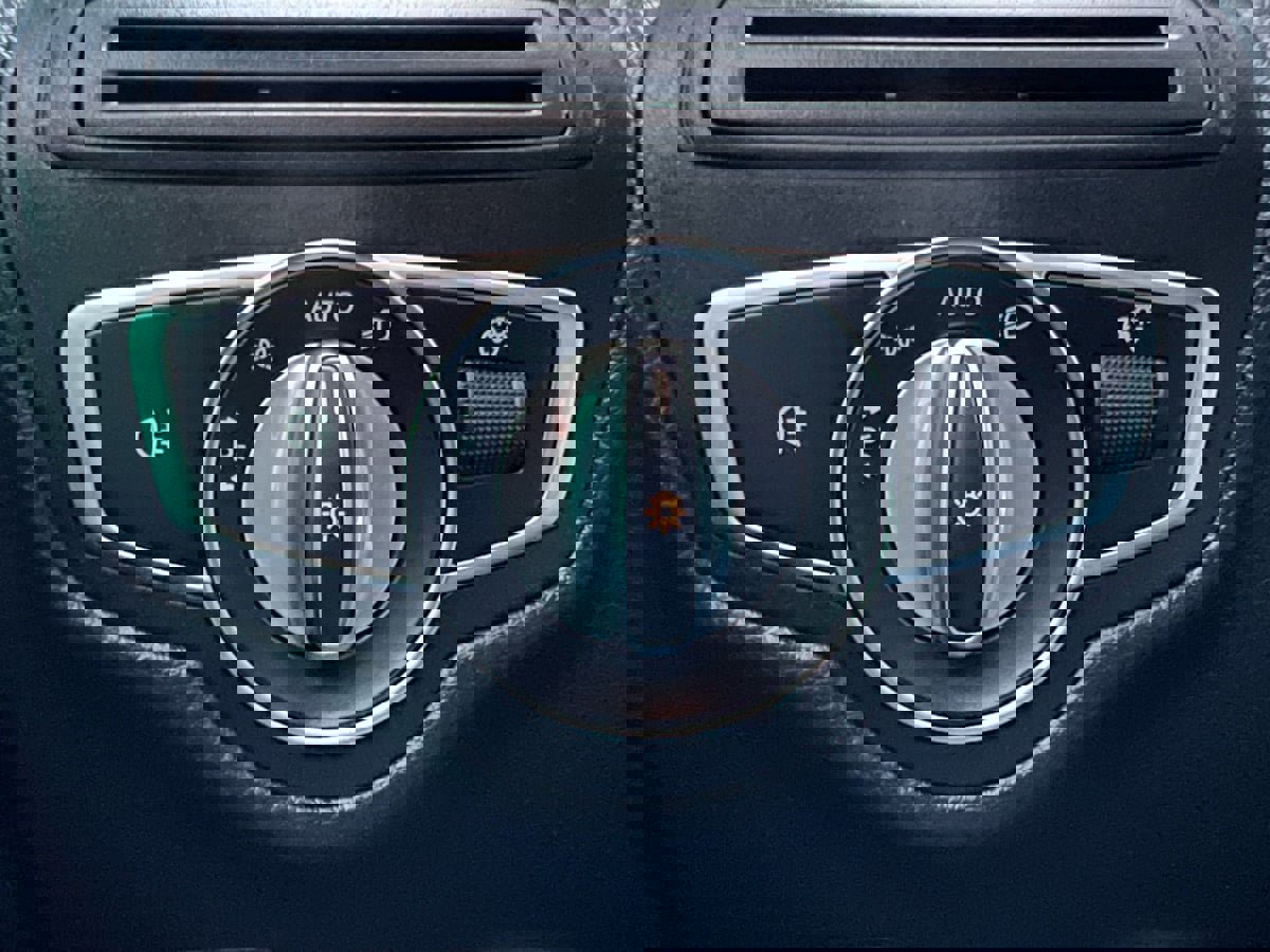 Used 2021 Mercedes-Benz GLC 43 AMG 4MATIC Coupe image 36