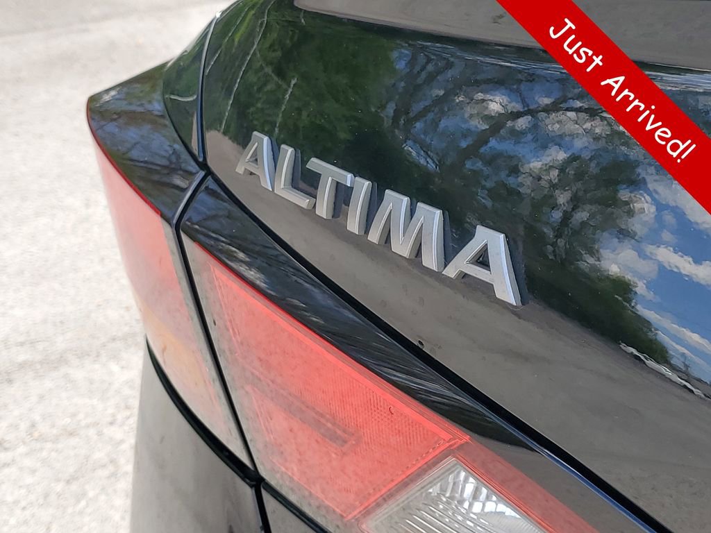Used 2024 Nissan Altima 2.5 SR AWD/4WD image 8