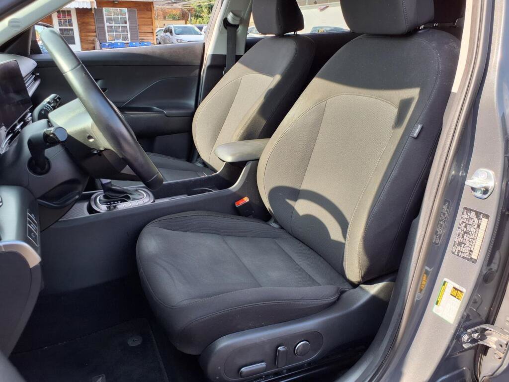 Used 2024 Hyundai Kona SEL AWD/4WD image 10