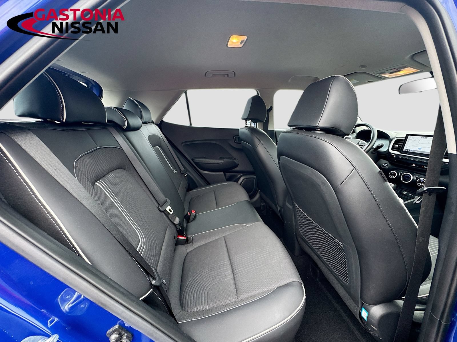 Used 2023 Hyundai Venue Limited FWD image 36