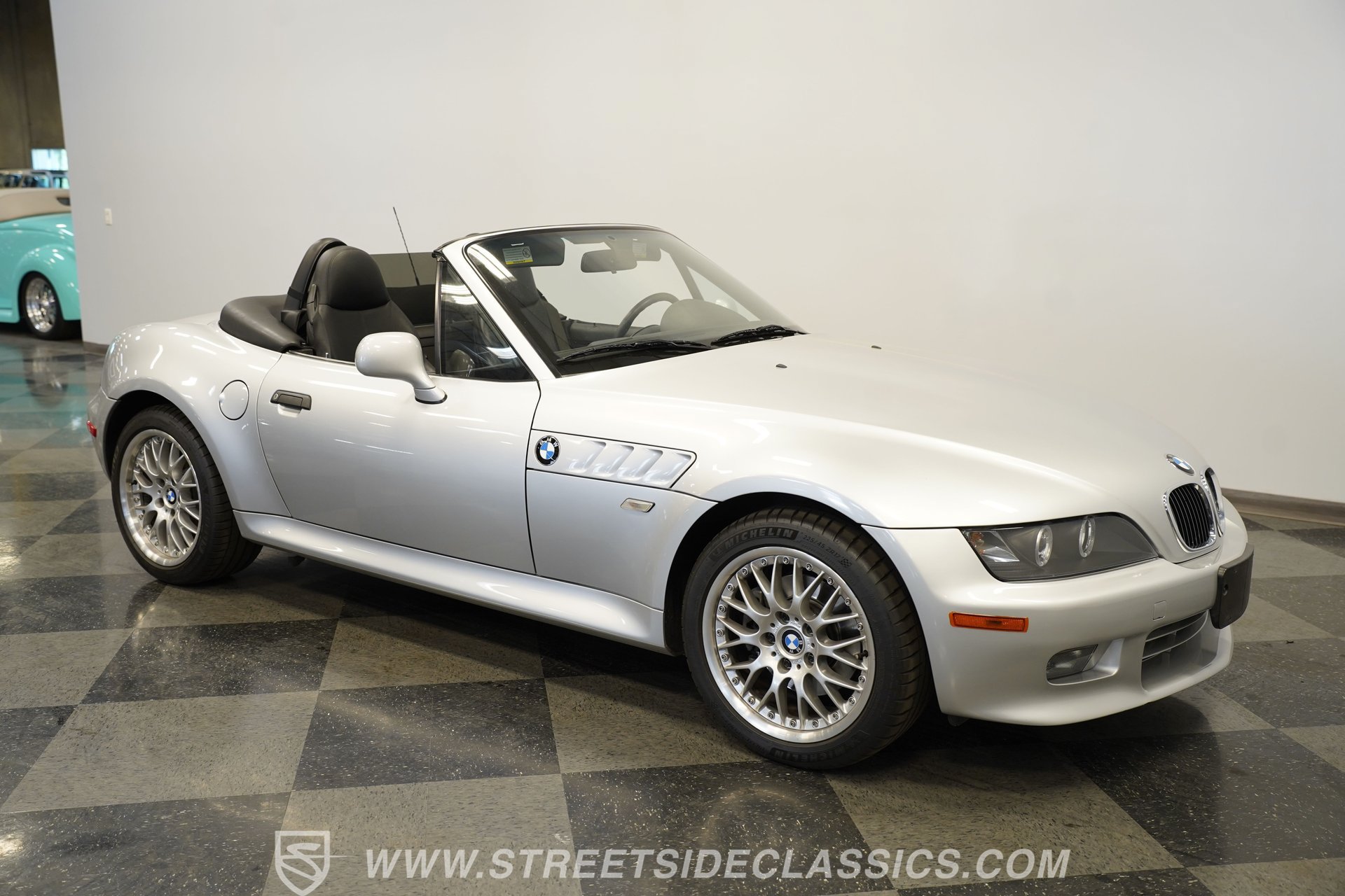 Used 2001 BMW Z3 3.0i RWD image 16