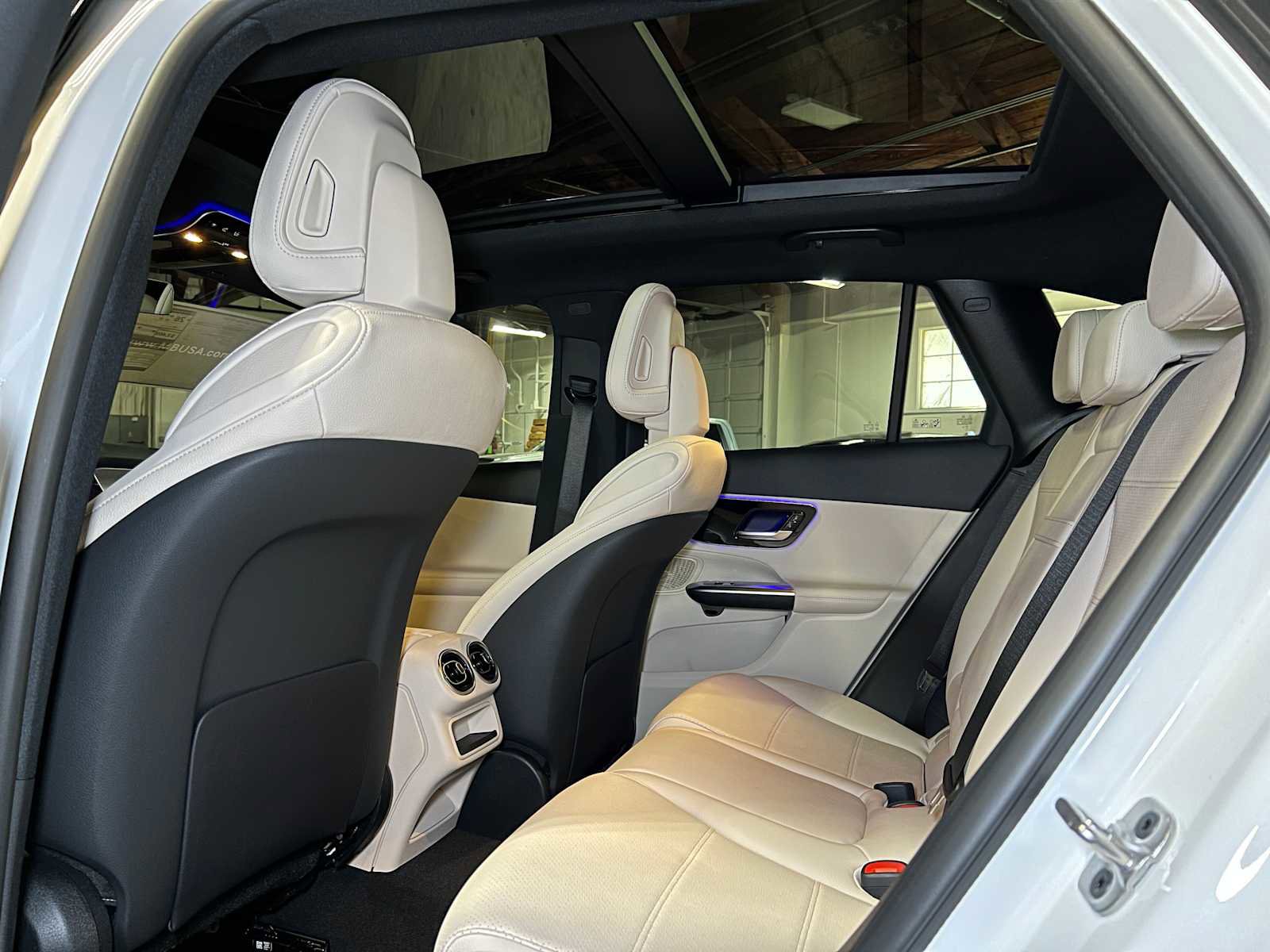 New 2025 Mercedes-Benz GLC 300 4MATIC image 17