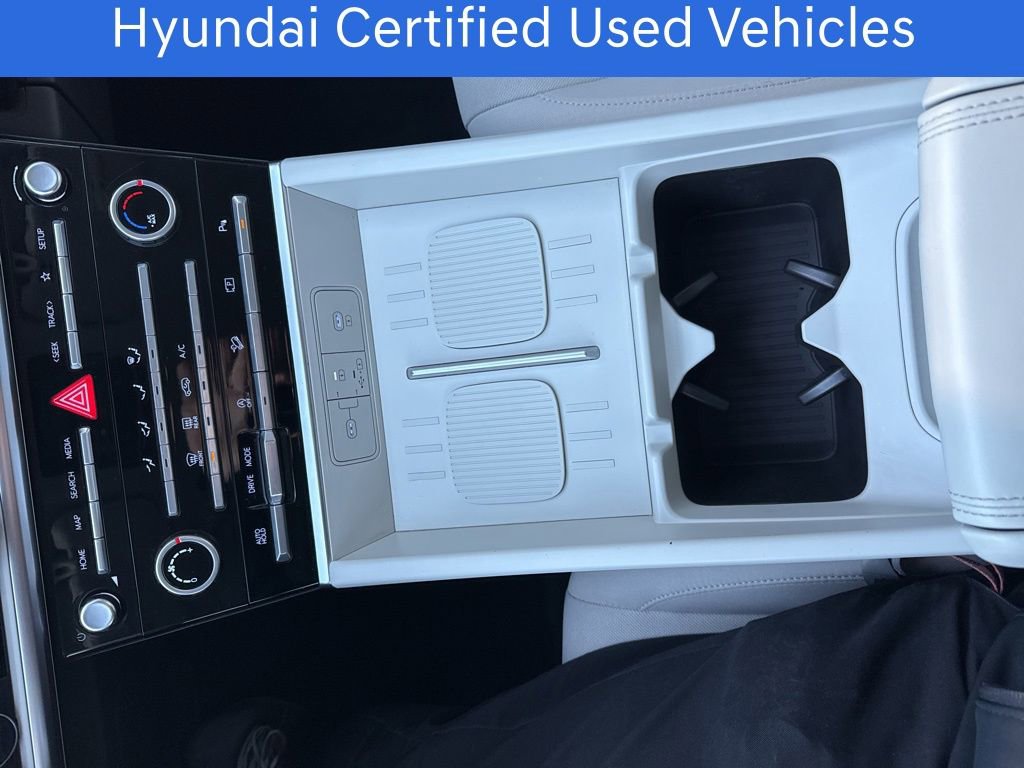Used 2025 Hyundai Santa Fe SE image 23